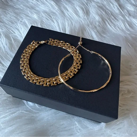 Gold Bracelet Set - Picture 1 of 2